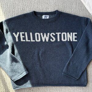 Women's Navy Yellowstone National Park Sweater EUC